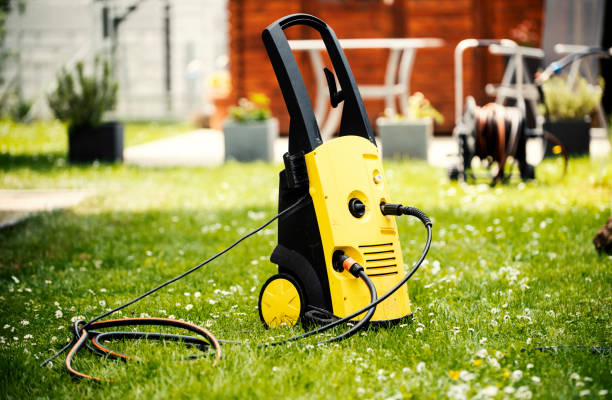 Best Gutter Cleaning  in Montgomery, MN